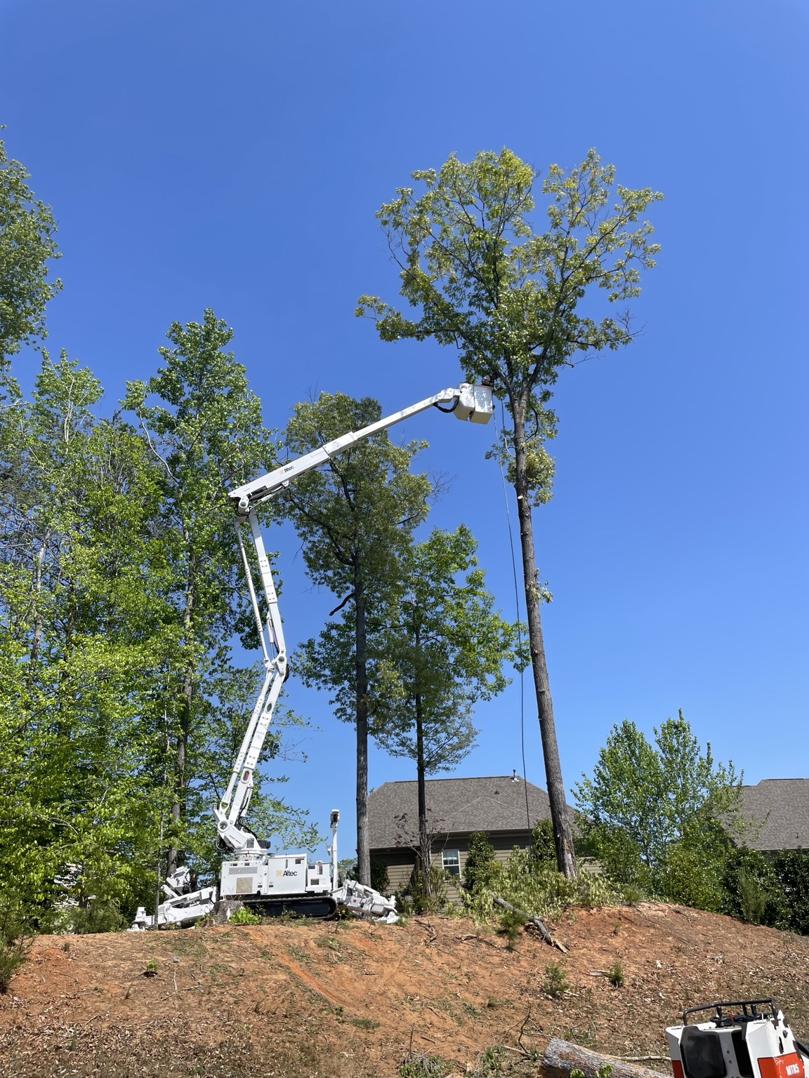 Tracked backyard lift
